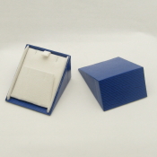 Pellaq, triangle, magnetic, open_1